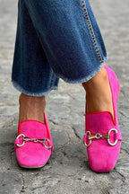 Lässige Slipper Damen mit Metalldetail