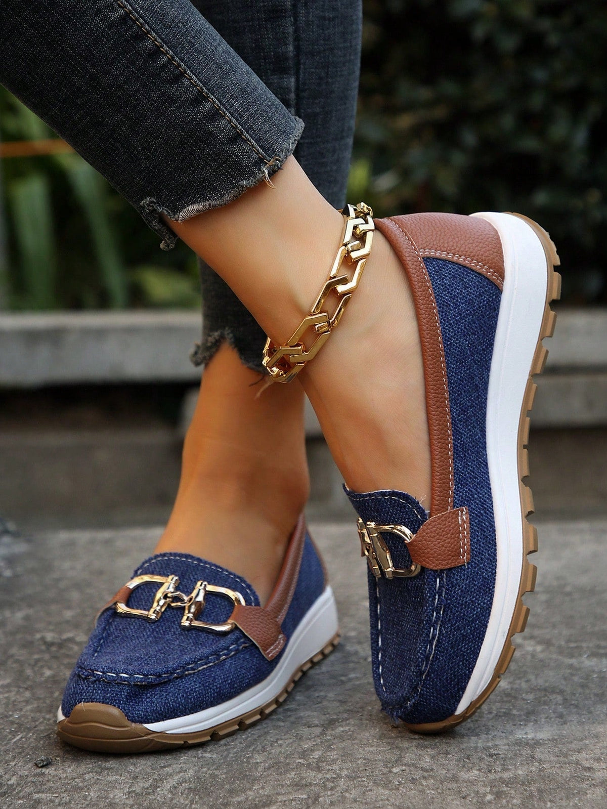 Lina | Slipper Damen mit Schnalle und Fußbett