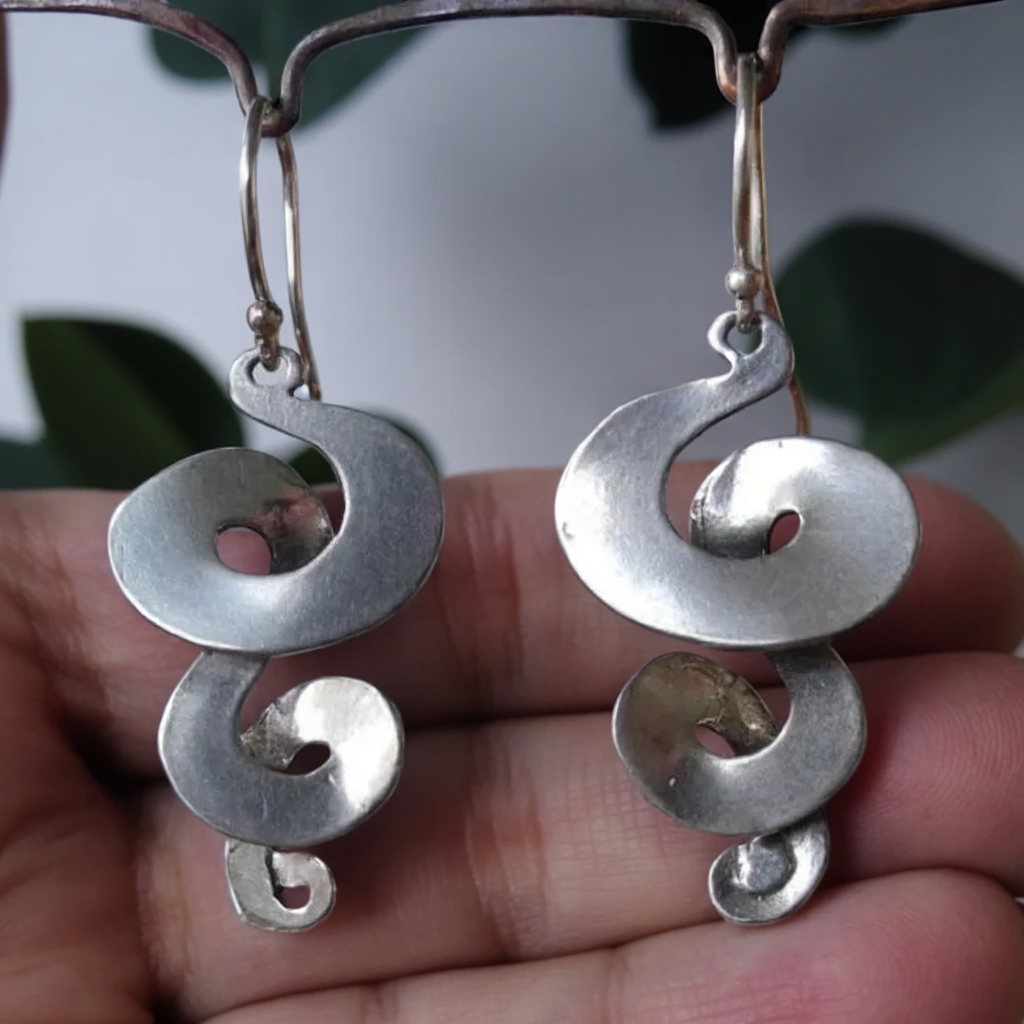 Silberne Vintage Spiral Ohrringe