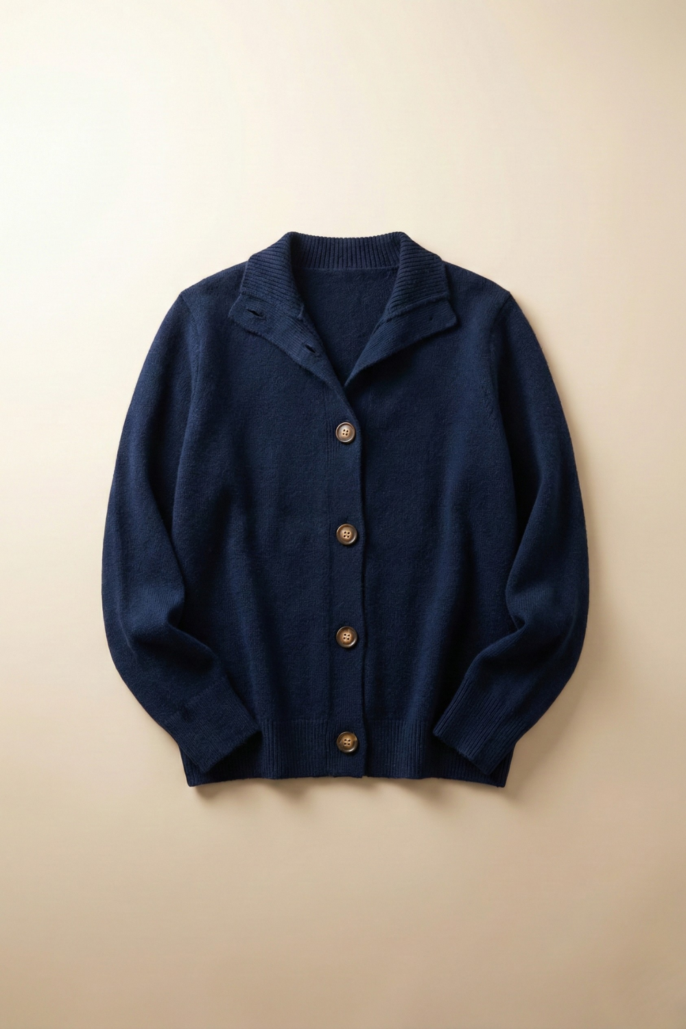 Malia | Strickjacke Damen mit Zierknöpfen