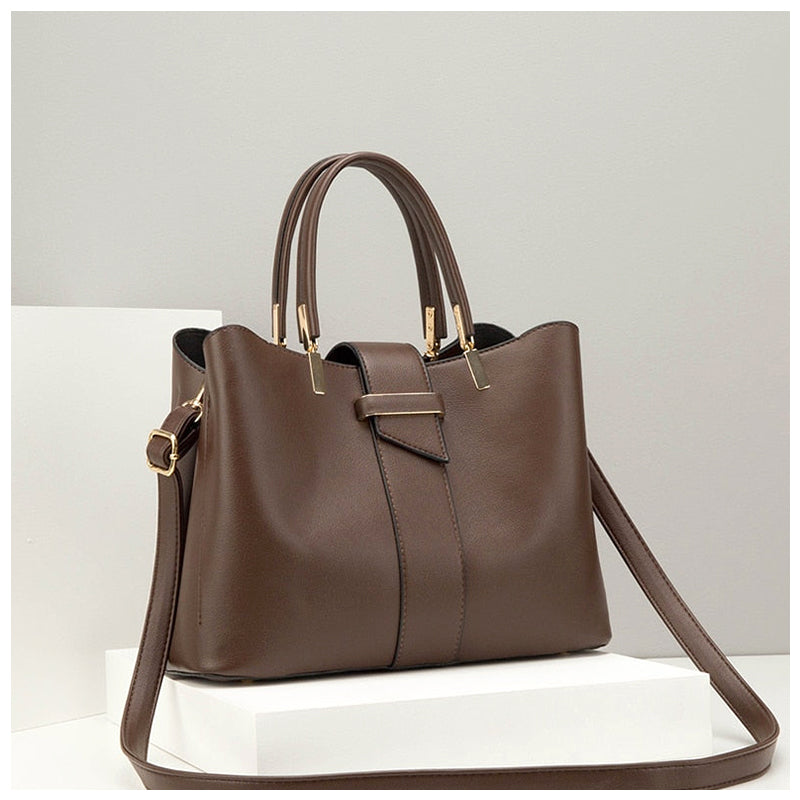 Handtasche Damen mit 3 Fächern und Umhängeriemen