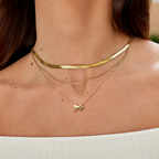 Zeitlose Initialen Halskette mit Herz Charm
