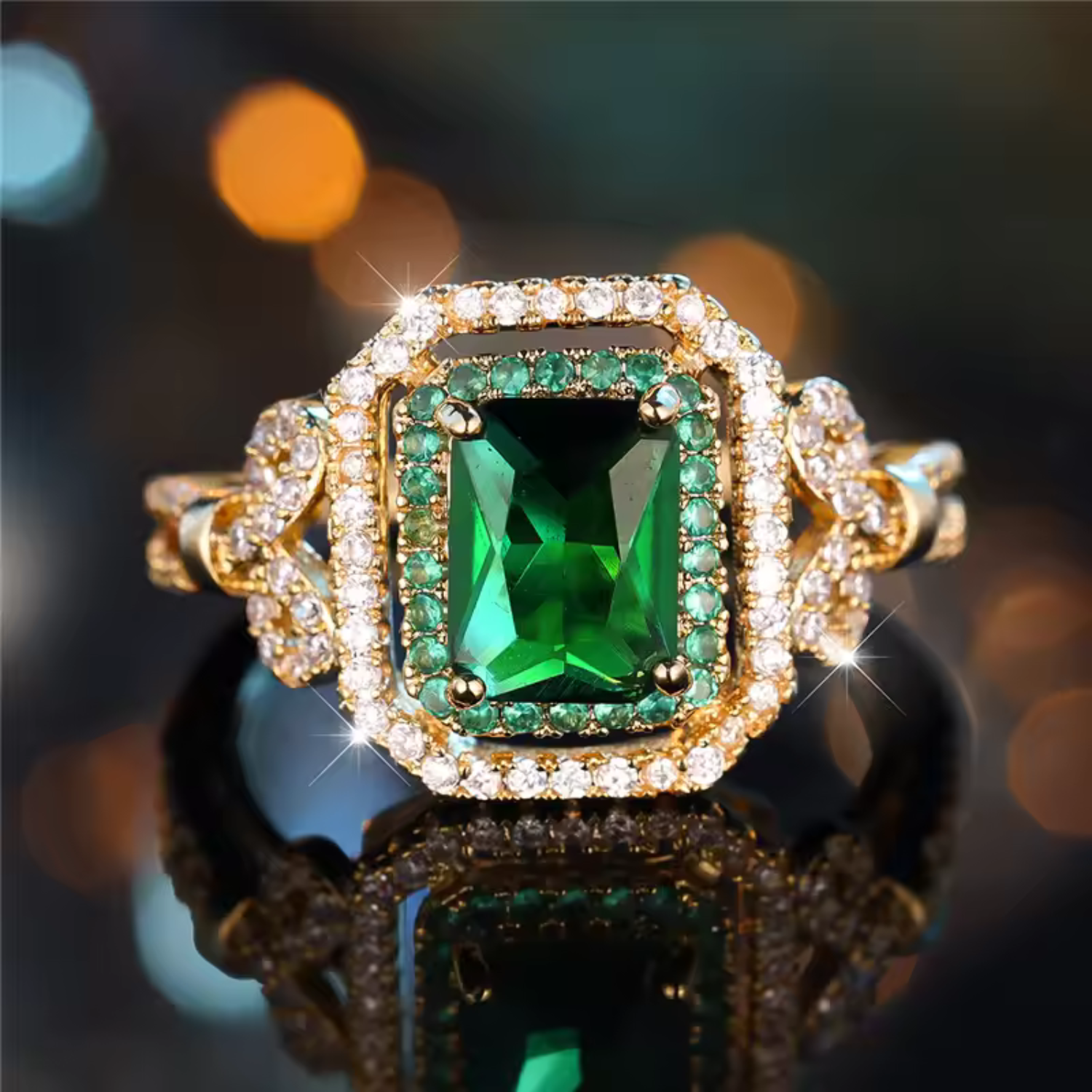 Eleganter Goldener Smaragdstensring