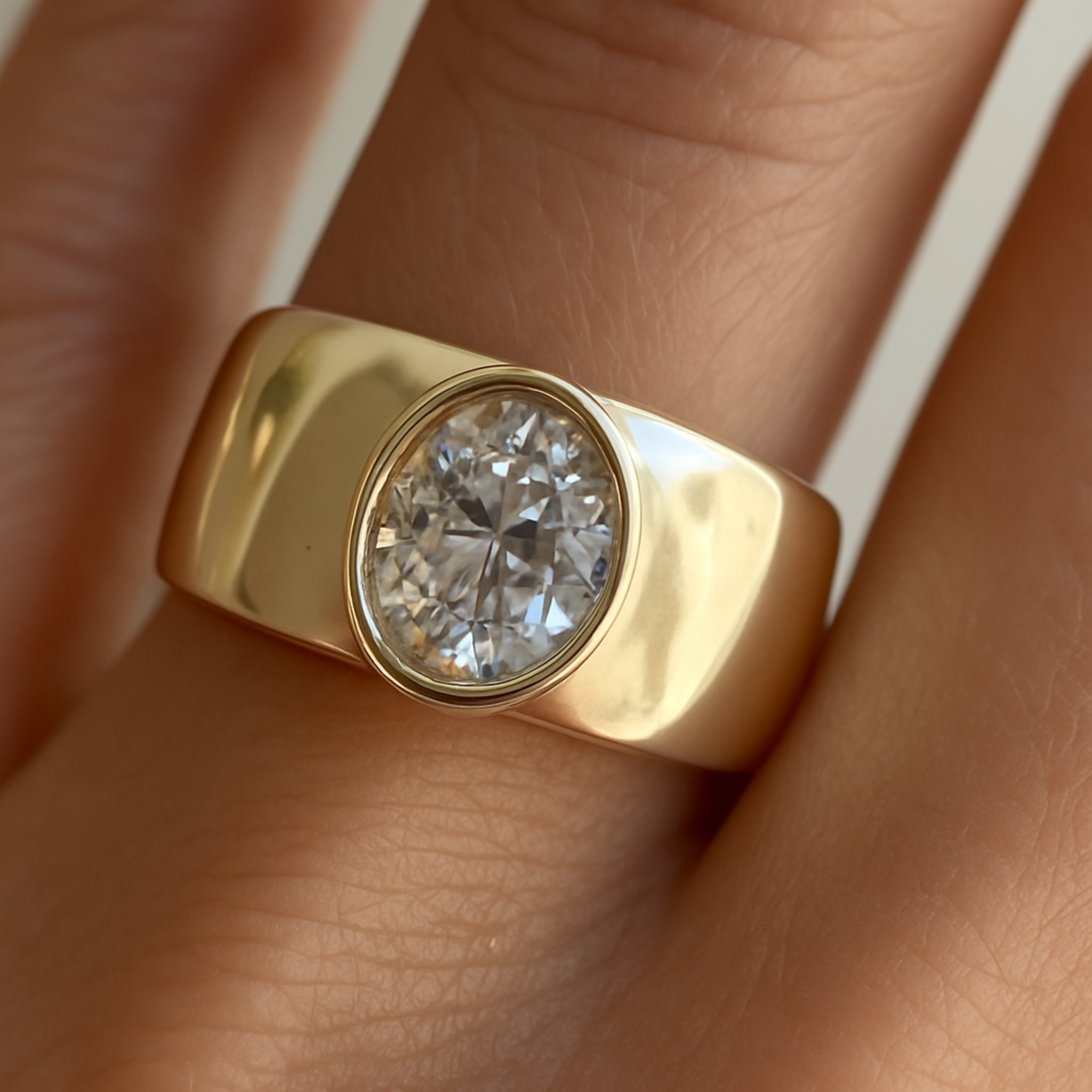 Zeitloser Goldring Mit Vintage Zirkonia