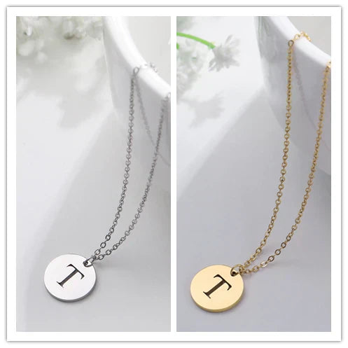 Elegante Goldbuchstaben Anhänger Halskette
