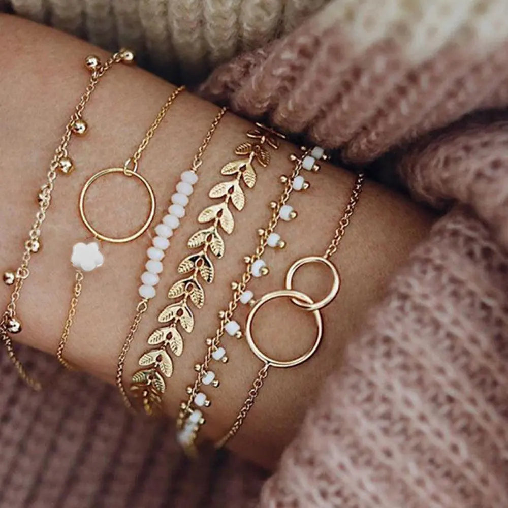 Charmantes Gold Boho Armband Set