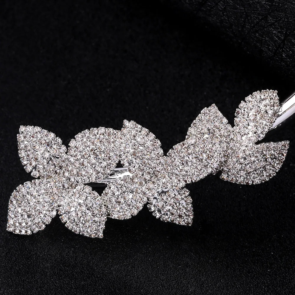 Elegante Blumen Kristall Halskette
