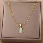 Schicke Goldene Edelstahl Halskette mit Wassertropf Opal Anhänger