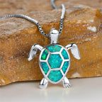 Vintage Goldene Halskette mit Grünem Feueropal Schildkröten Anhänger