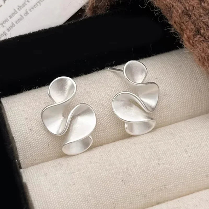Sterlingsilber 18K Gold Blumen Stecker Ohrringe