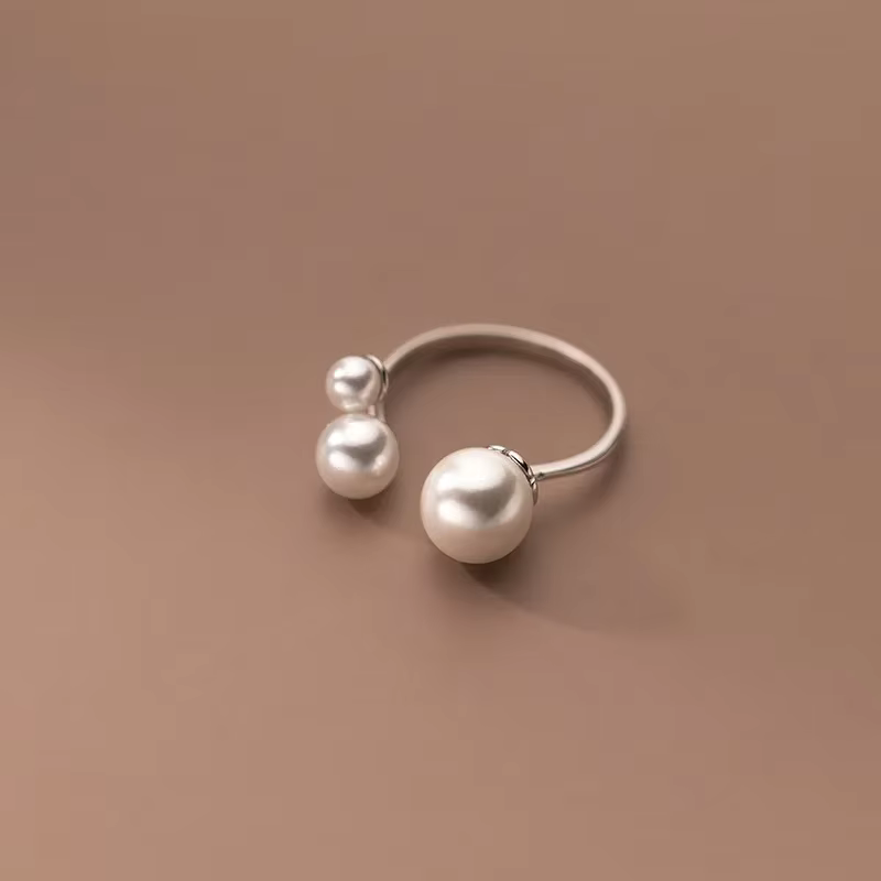 Eleganter Trio Perlenring