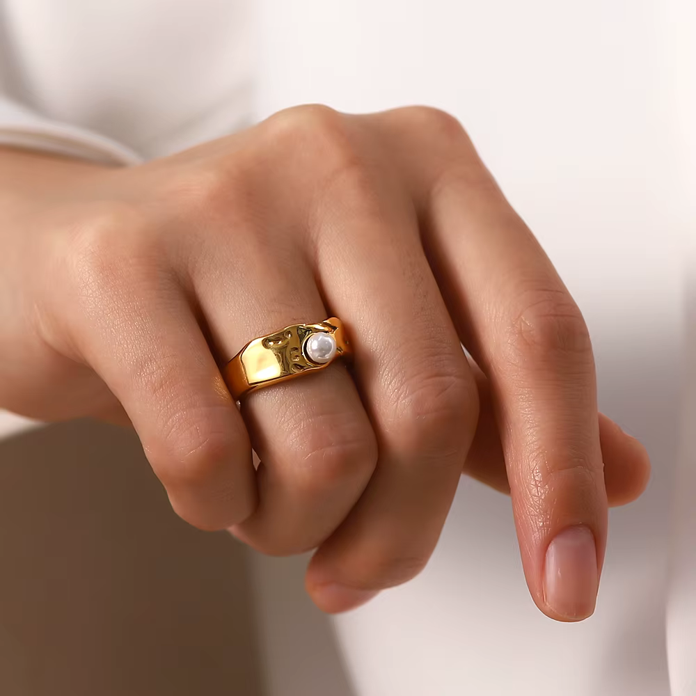 Eleganter Natürlicher Goldperlen Ring