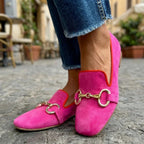 Lässige Slipper Damen mit Metalldetail