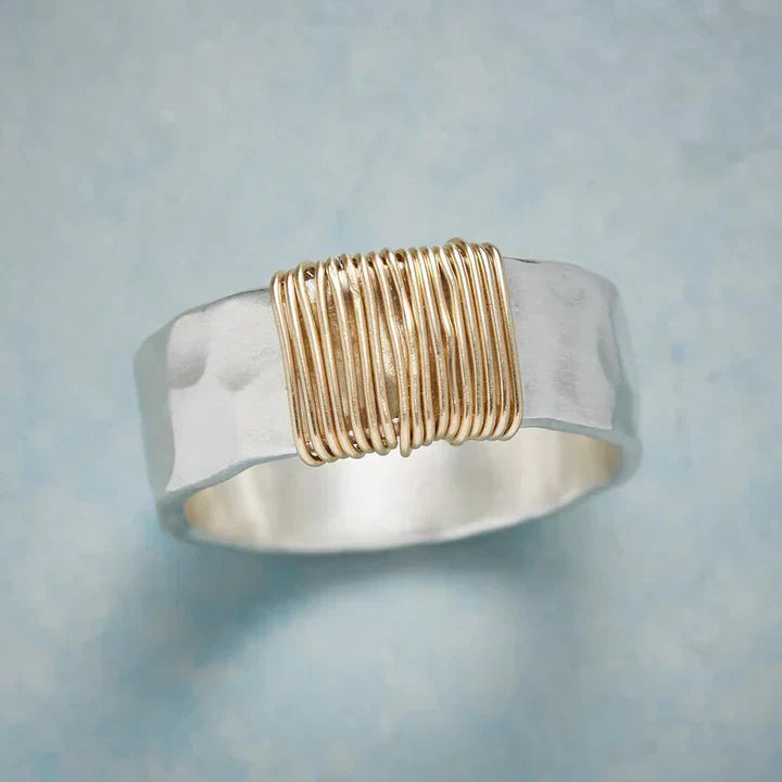Zeitloser Gold- und Silber-Vintage-Ring