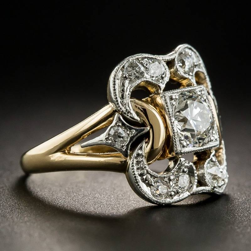Klassischer Goldring Mit Vintage Zirkonia