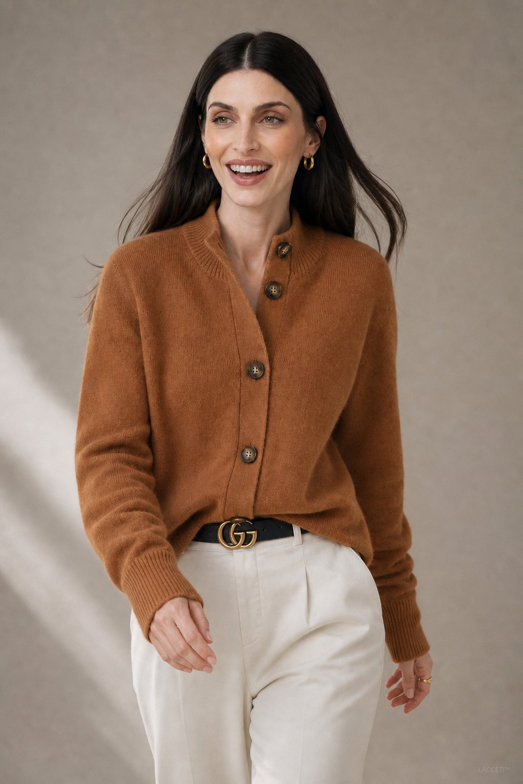 Malia | Strickjacke Damen mit Zierknöpfen